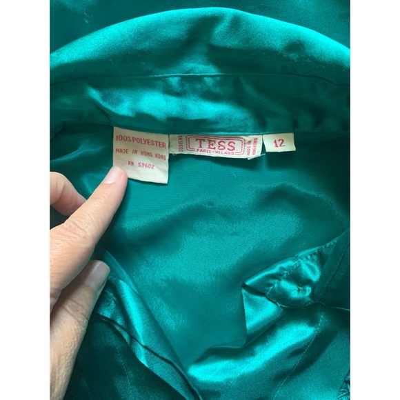 Vintage Tess Satin Embroidered Blouse Women’s Size 12 - Picture 4 of 4